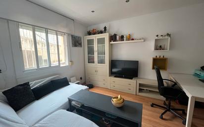 Bedroom of Flat for sale in  Barcelona Capital  with Air Conditioner, Furnished and Oven