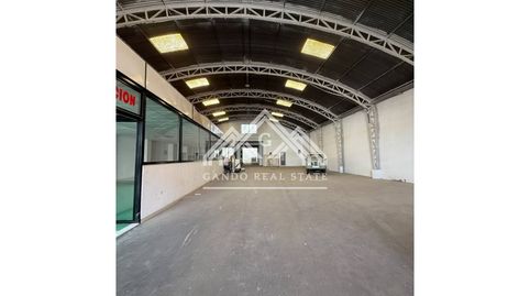 Foto 2 von Fabrikhallen zur Miete in Avenida Andalucía, Centro - Doña Mercedes, Dos Hermanas