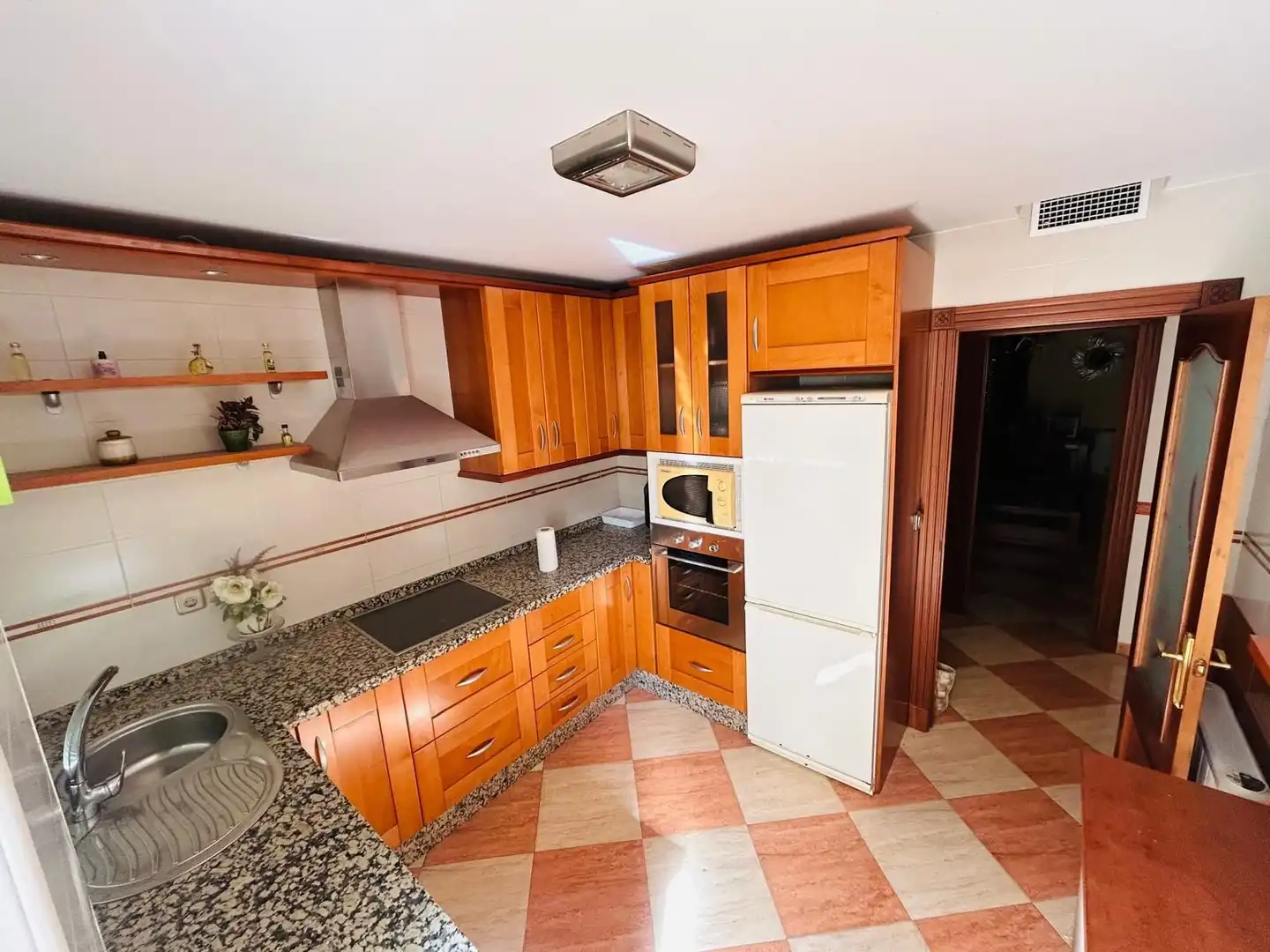 Piso con ascensor en venta en Martos