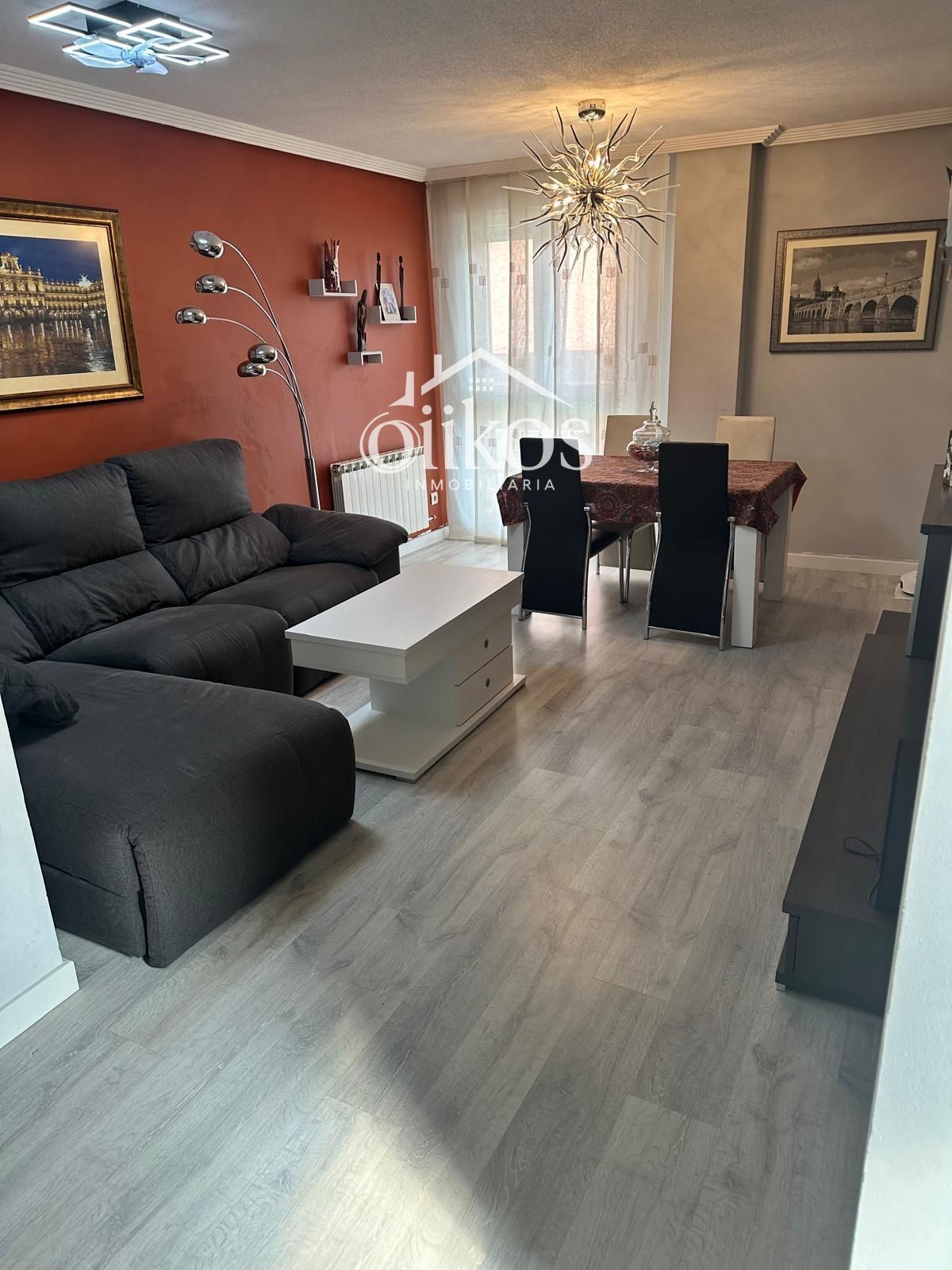 Wohnzimmer von Wohnung zum Verkauf in Villares de la Reina mit Heizung, Abstellraum und Schwimmbad