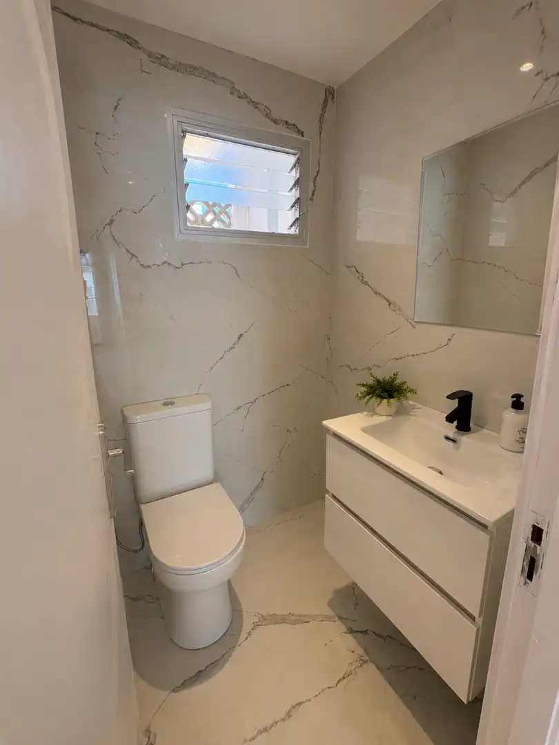 Bathroom of Apartments for rent in  Palma de Mallorca  with Air Conditioner, Heating and Oven