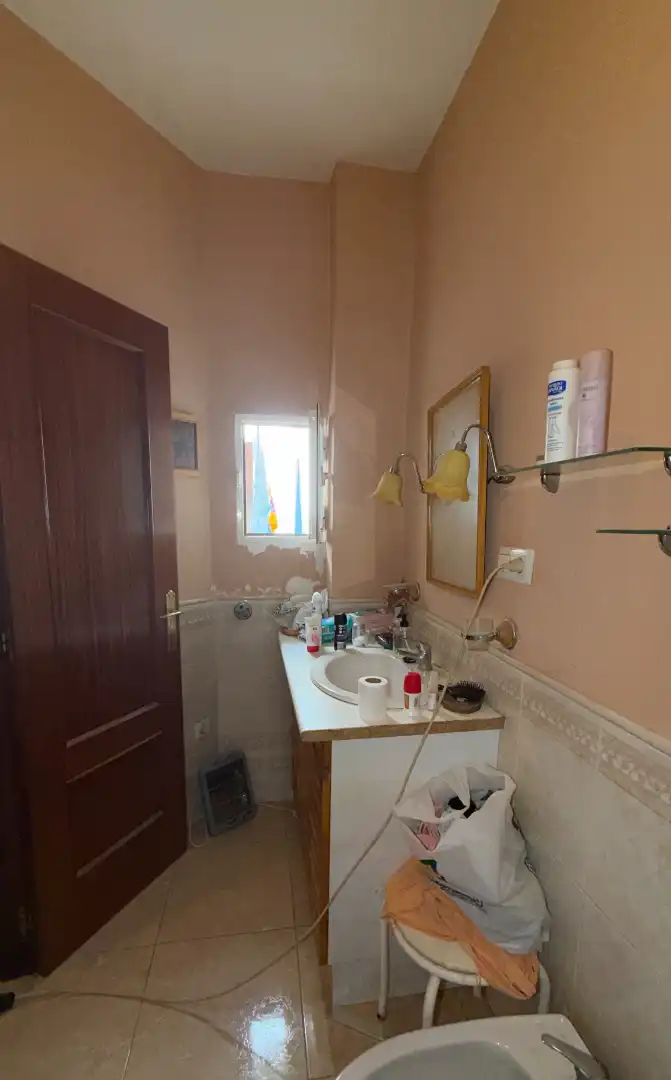 Bany de Casa o xalet en venda en Úbeda amb Aire condicionat, Terrassa i Traster