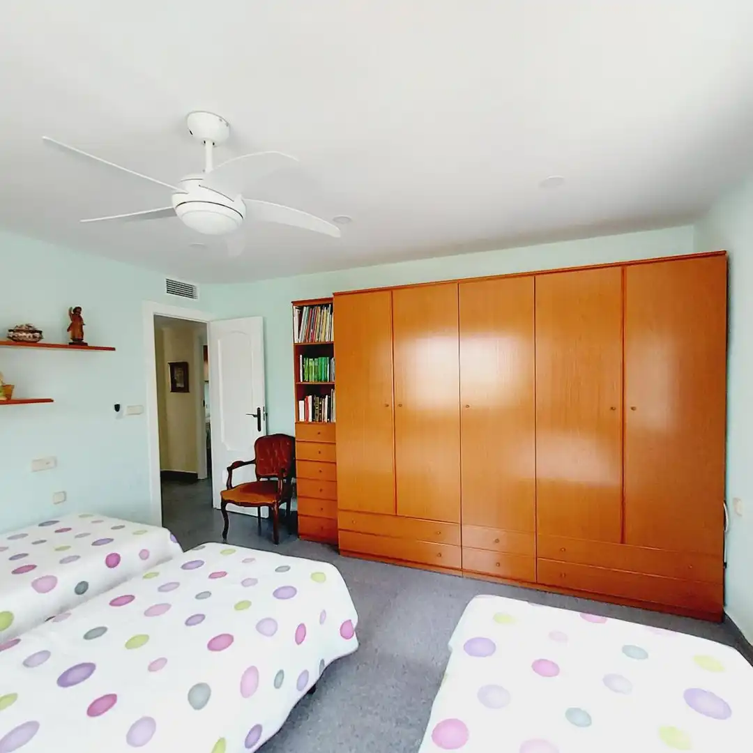 Dormitori de Casa o xalet en venda en Orihuela amb Terrassa, Traster i Piscina