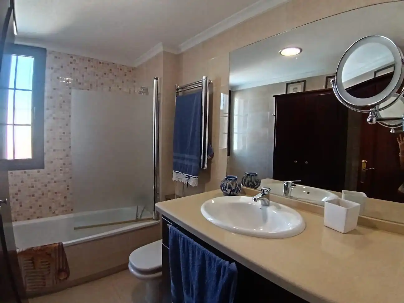 Badezimmer von Wohnung zur Miete in Antequera