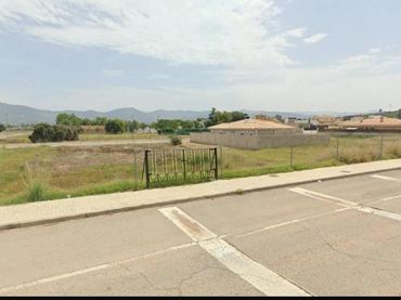 Terreny residencial en venda a L'Alcúdia de Crespins