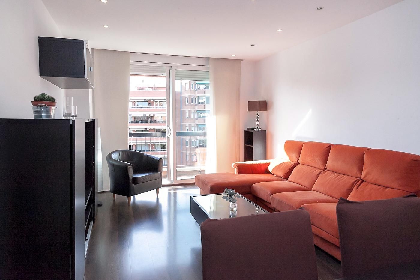 Living room of Flat to rent in  Barcelona Capital  with Heating, Parquet flooring and Terrace
