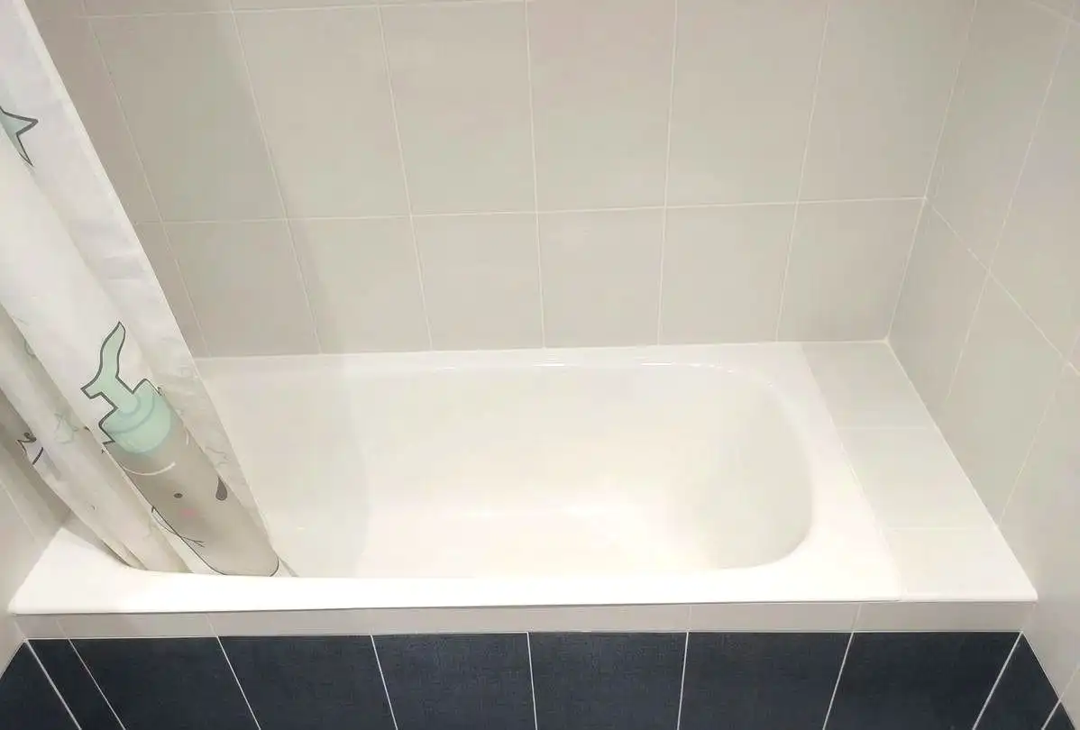 Badezimmer von Wohnungen zum Verkauf in Lardero mit Heizung, Parkett und Abstellraum
