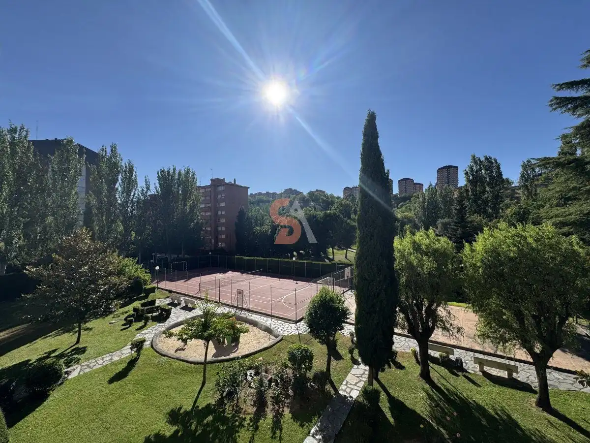 Jardí de Pis en venda en Valladolid amb Aire condicionat, Calefacció i Terrassa