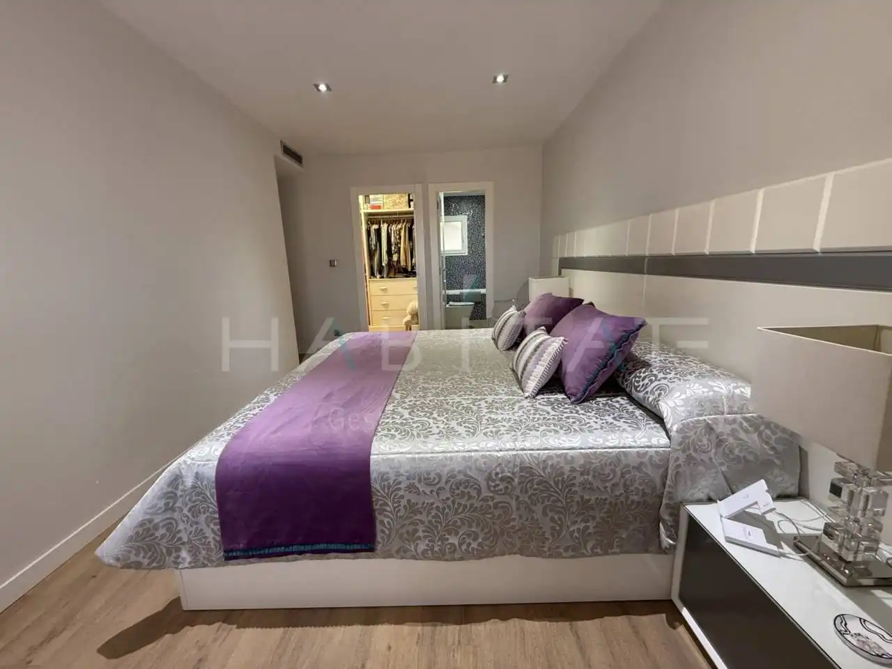 Habitación de Apartamento en venta en Pilar de la Horadada con Aire acondicionado, Amueblado y Balcón