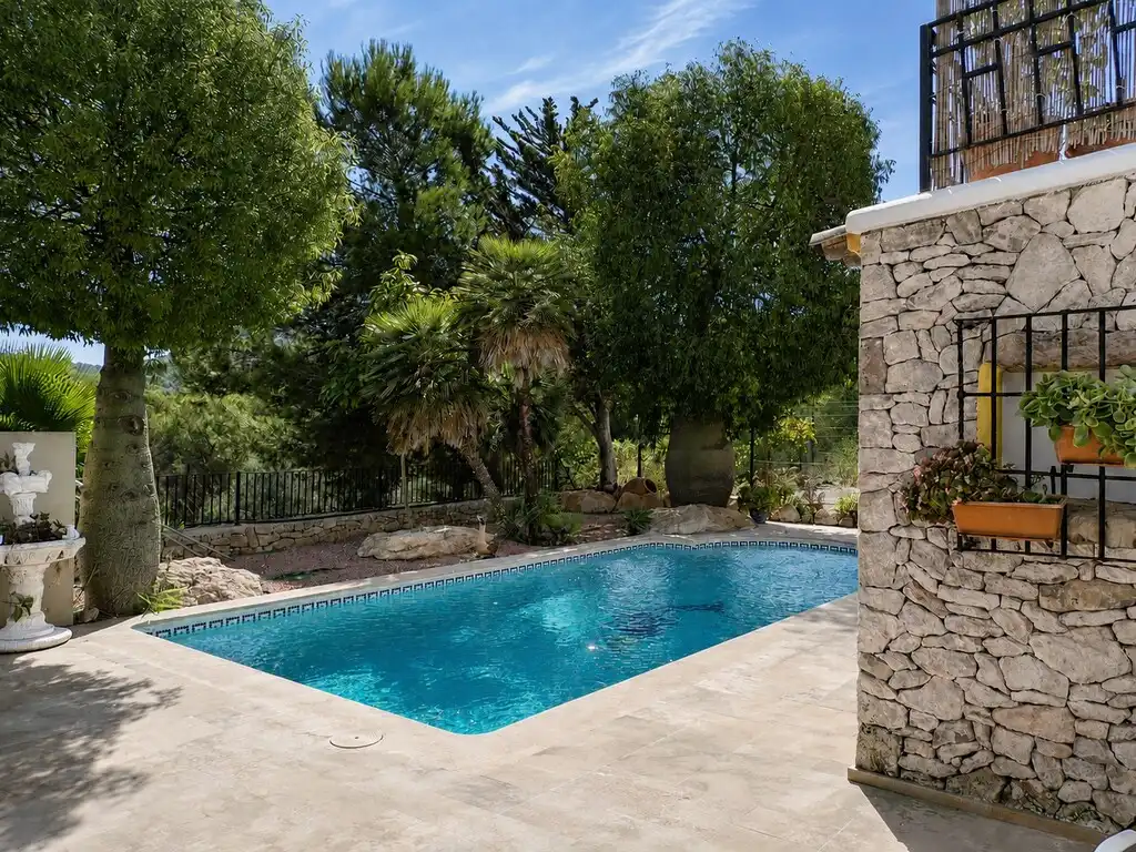 Casa rústica amb piscina en venda a Santa Eulària, imagen 2