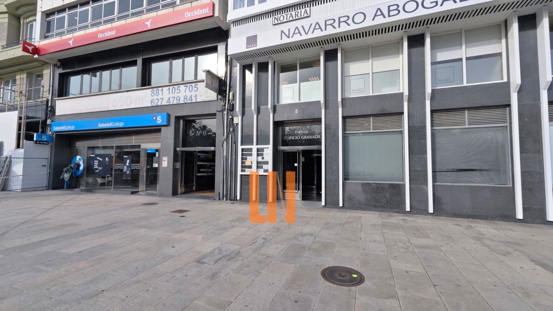 Vista exterior de Oficina de alquiler en A Coruña Capital  con Terraza y Internet