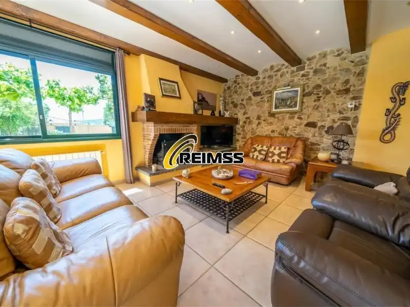 Sala d'estar de Casa o xalet en venda en Lloret de Mar amb Piscina