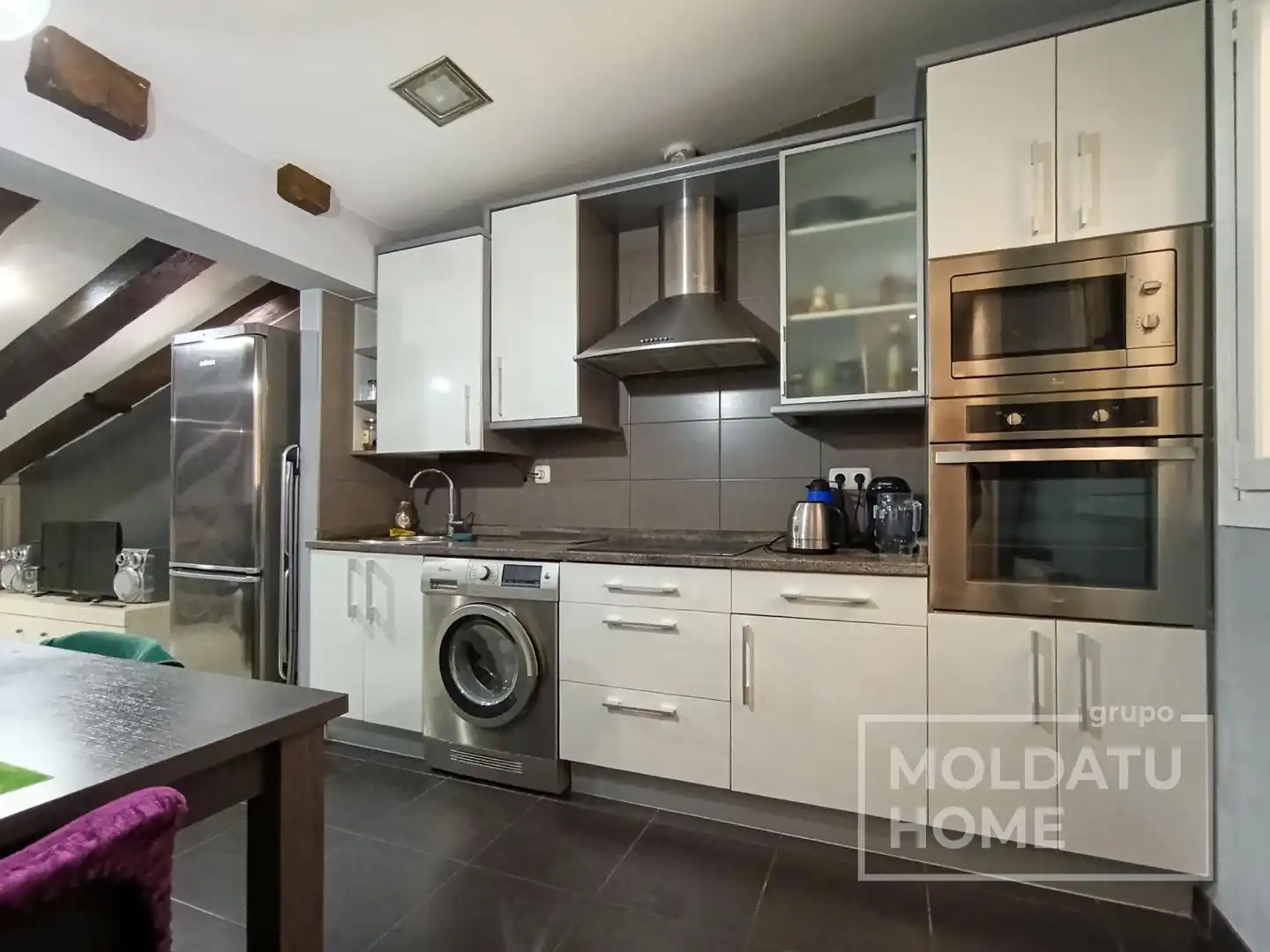 Cocina de Piso en venta en Irun  con Calefacción y Amueblado