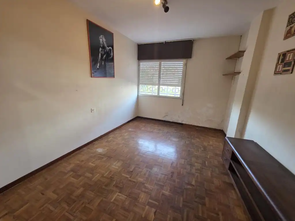 Bedroom of Flat for sale in Vilanova de Arousa  with Parquet flooring, Furnished and Balcony