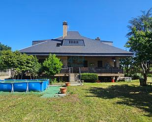 Vista exterior de Casa o xalet en venda en San Cibrao das Viñas amb Terrassa