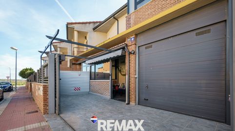 Foto 5 de Casa adosada en venta en Avenida de Burgos, Cigales, Valladolid