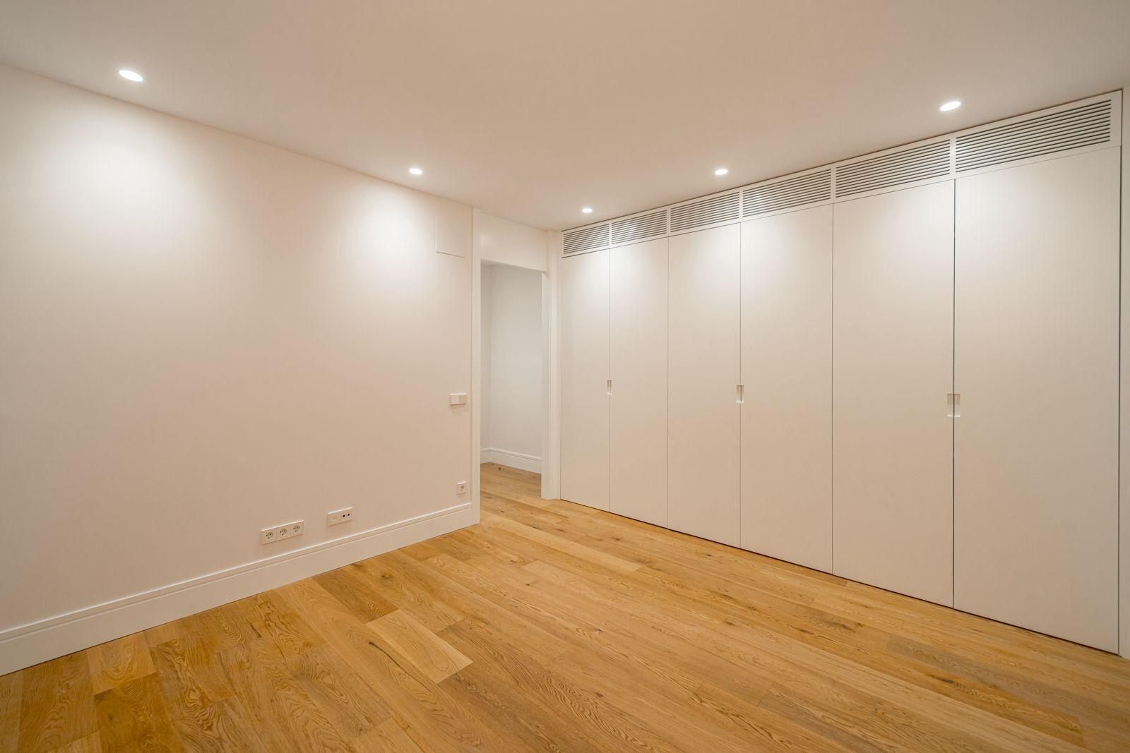 Dormitori de Apartament en venda en  Madrid Capital amb Calefacció i Balcó