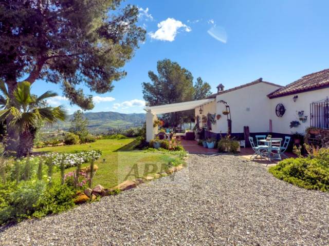 Finca rústica en Venta en Pizarra
