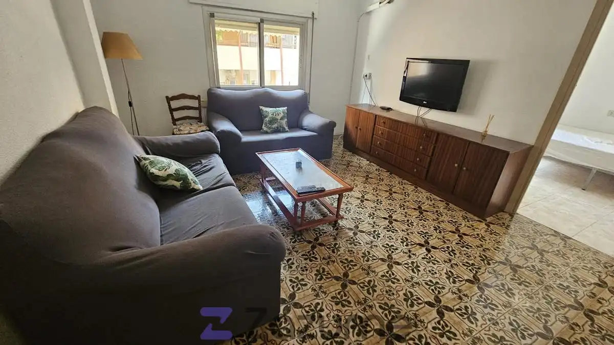 Flat for rent in Calle Pintor Joaquín, San Antón