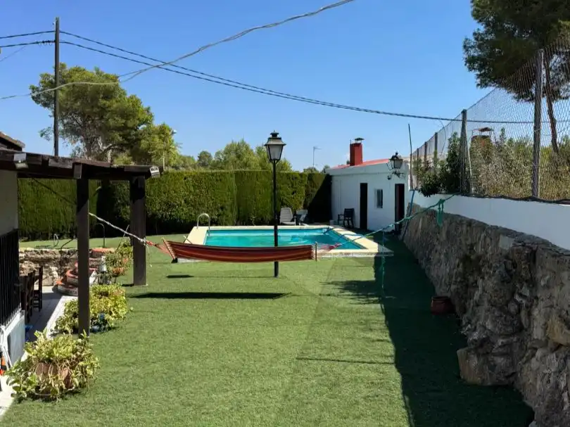 Villa mit Pool zur Miete in C/ montanejos 9, imagen 2