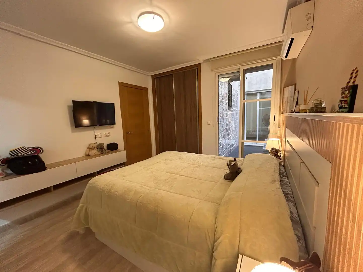 Bedroom of Flat for sale in Dolores  with Air Conditioner, Terrace and Furnished