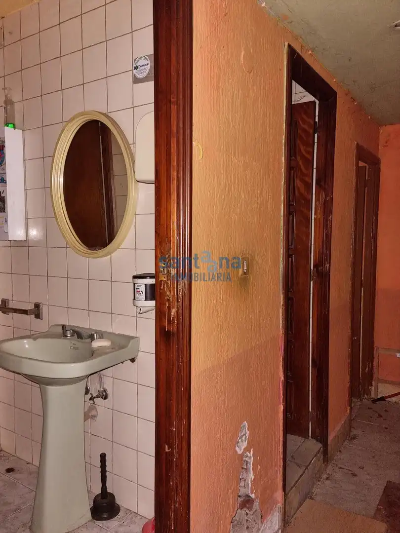 Local comercial en venda a Casco Antiguo, imagen 8