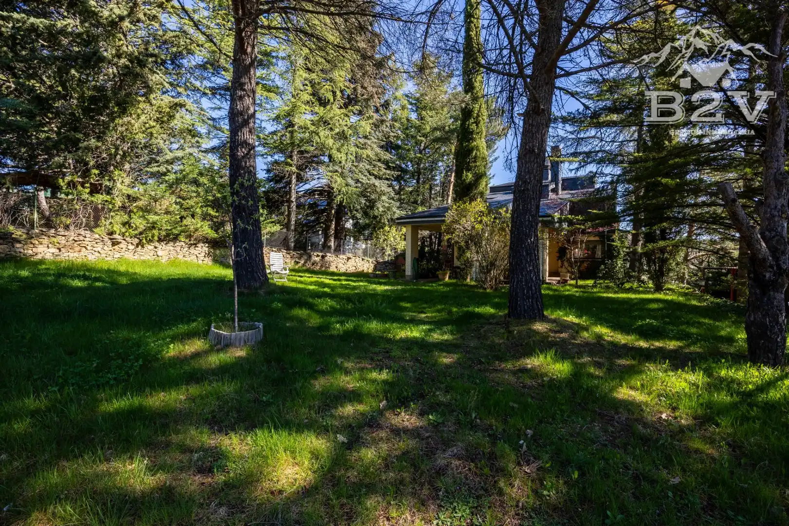 Jardí de Casa o xalet en venda en Miraflores de la Sierra amb Calefacció, Jardí privat i Traster
