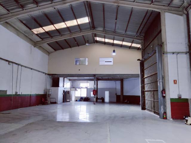 Nave industrial en Alquiler en POLIGONO PEDROSA, -1 en Granvia LH