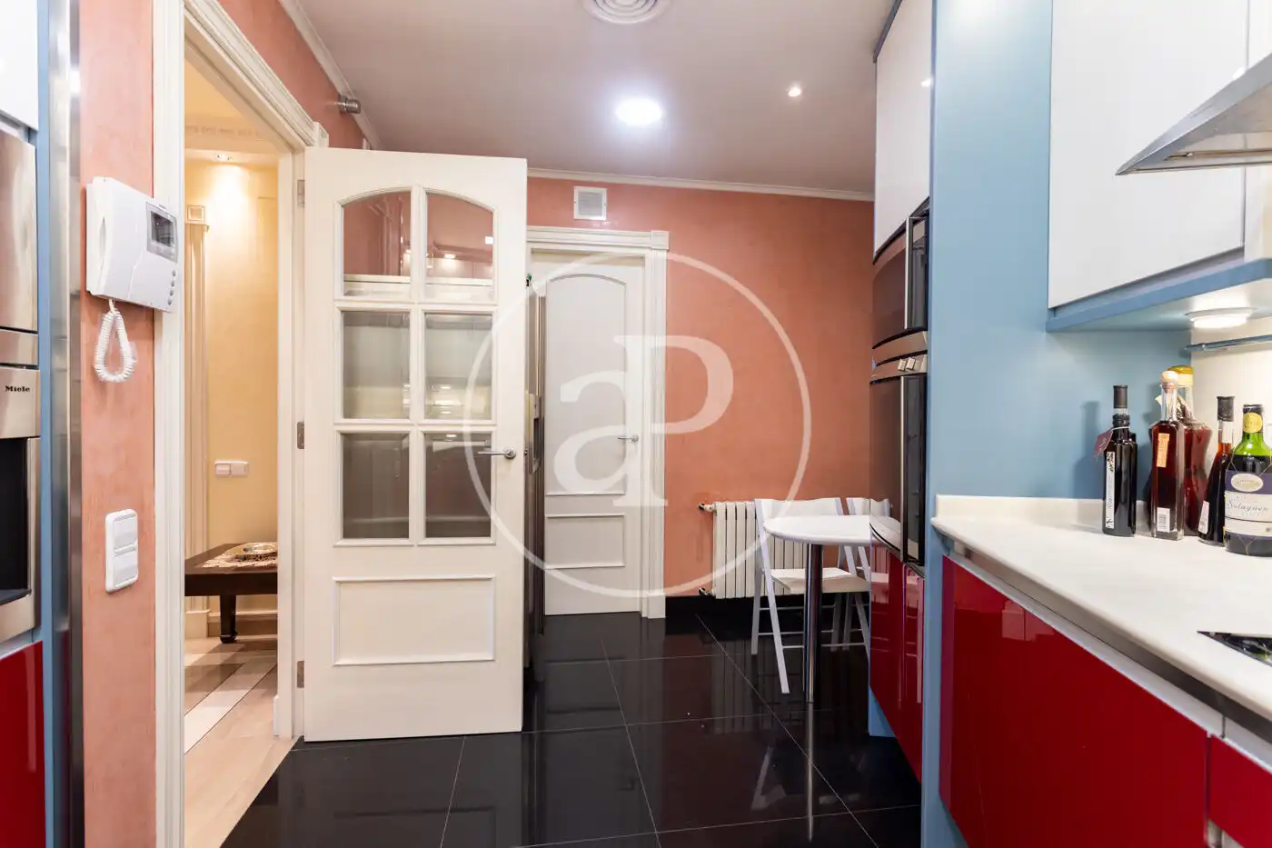 Cocina de Piso de alquiler en Barcelona con Aire acondicionado, Calefacción y Amueblado