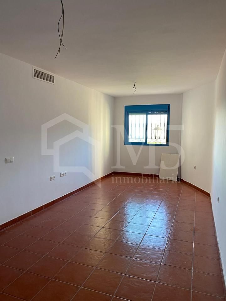 Planta baixa en venda en Alcaucín amb Traster i Piscina comunitària