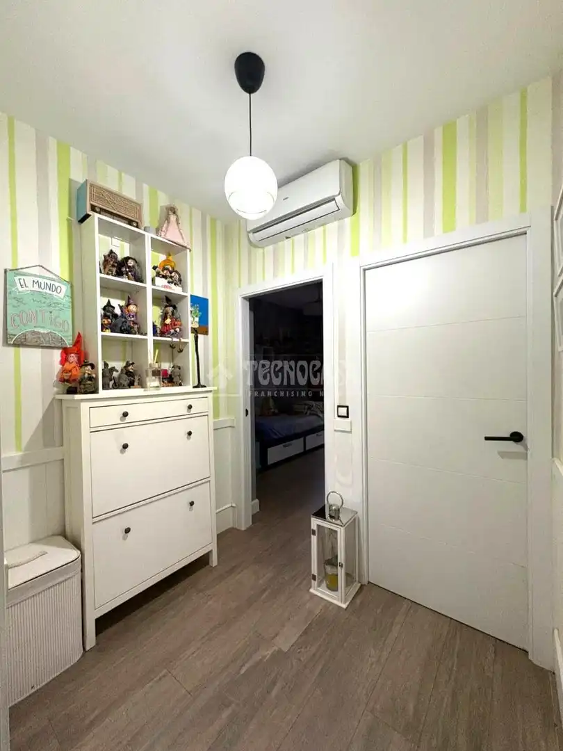 Bedroom of Flat for sale in Parla  with Air Conditioner and Storage room