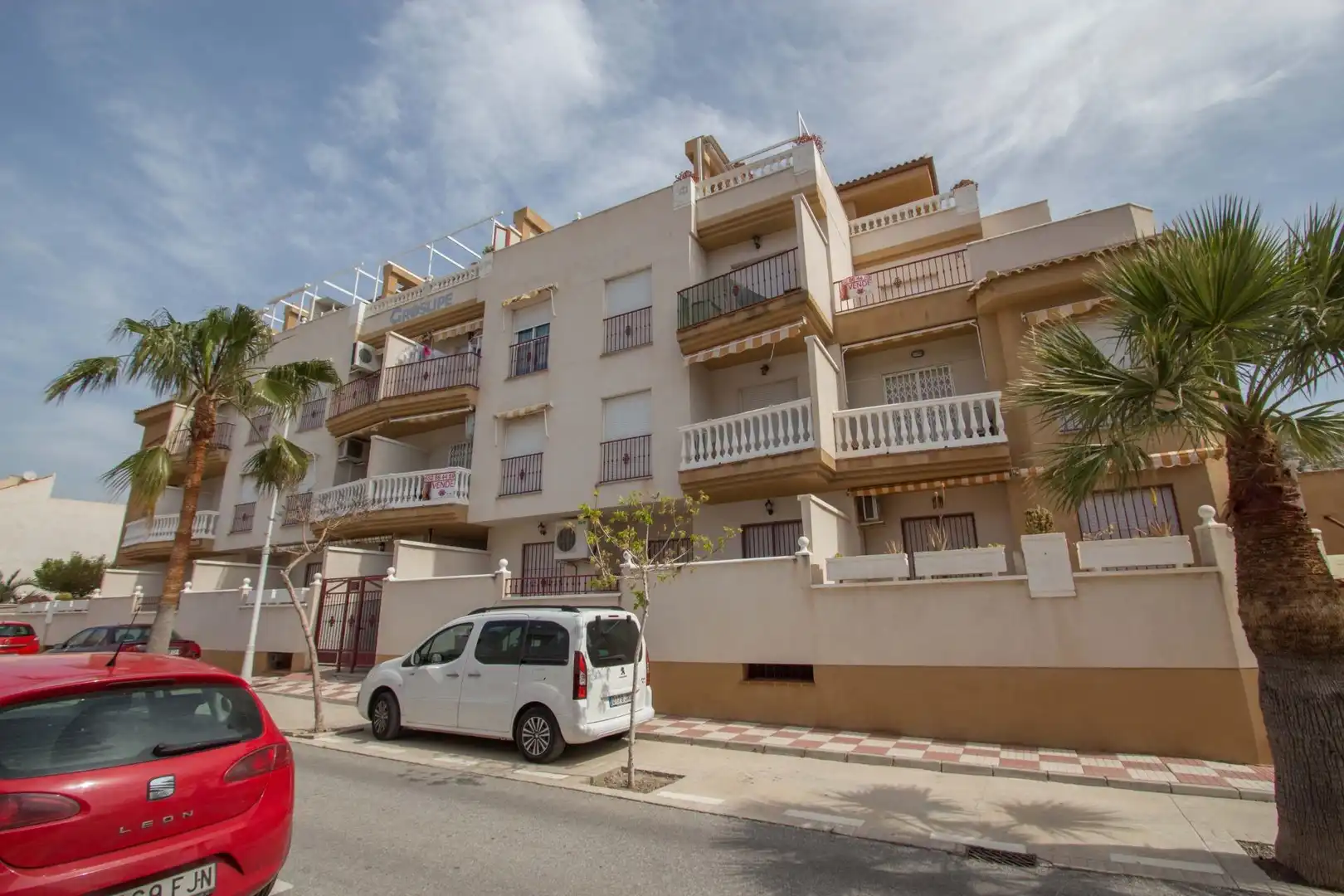 Vista exterior de Pis en venda en Gualchos amb Aire condicionat, Terrassa i Moblat