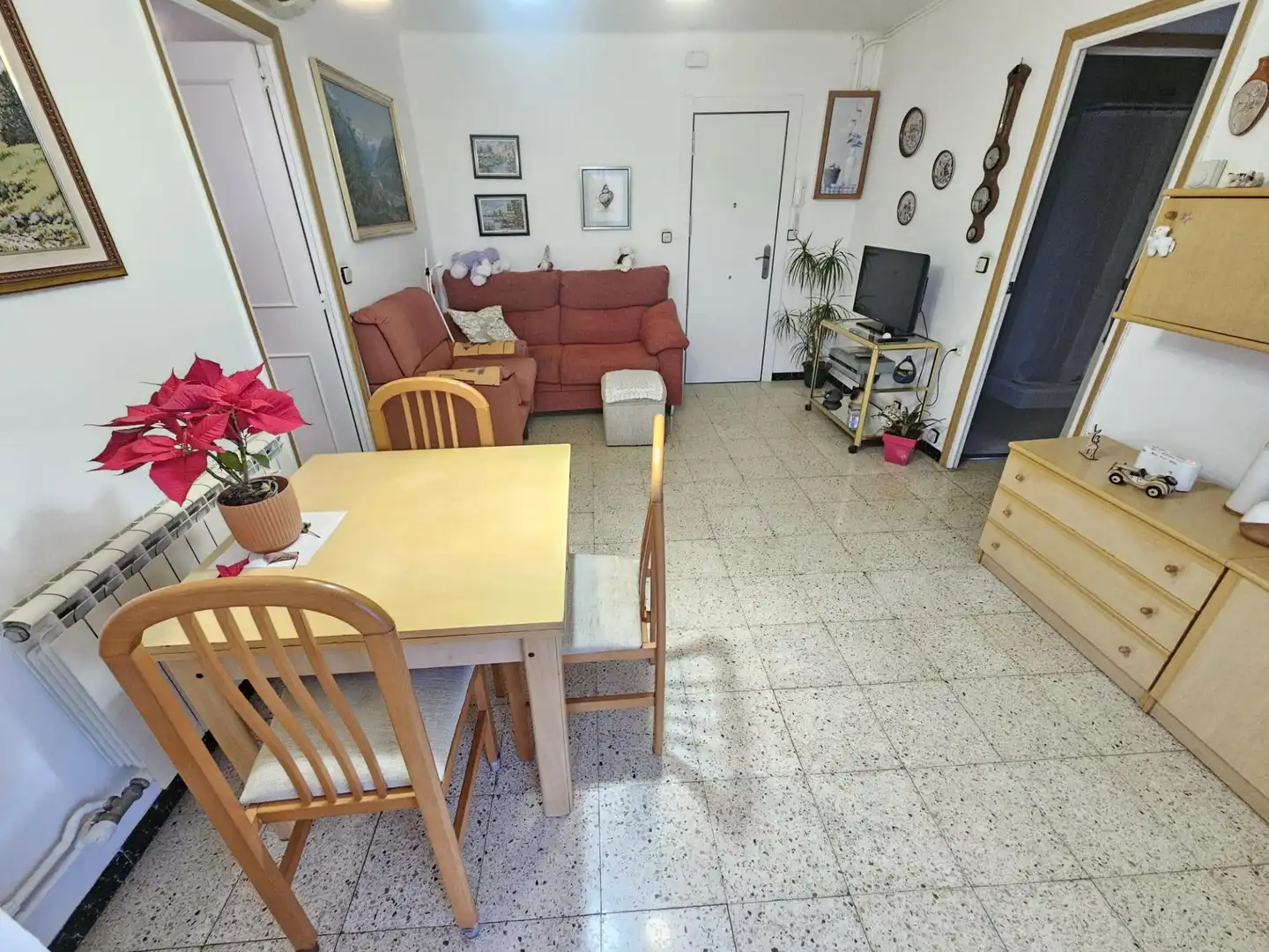 Sala de estar de Piso en venta en Malgrat de Mar con Calefacción, Trastero y Balcón