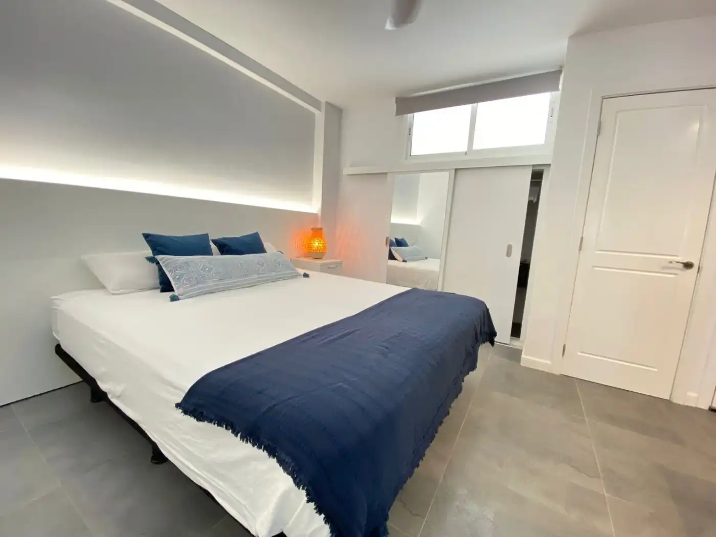 Dormitori de Apartament de lloguer en San Bartolomé de Tirajana amb Aire condicionat, Moblat i Balcó