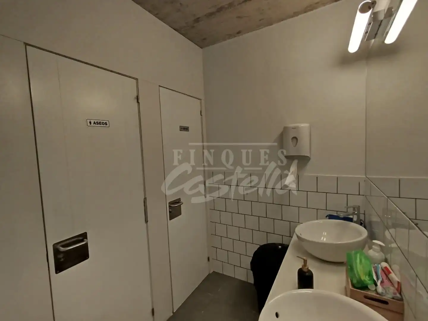 Bathroom of Commercial properties for sale in Mataró  with Air Conditioner and Heating