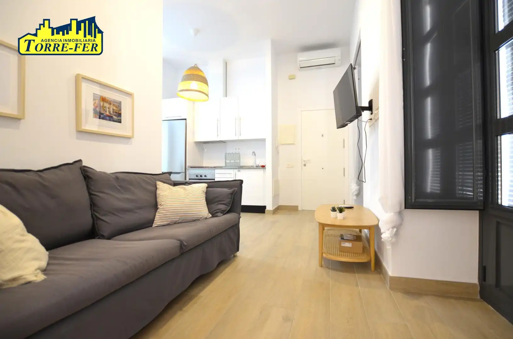 Sala de estar de Ático de alquiler en Almería con Aire acondicionado, Terraza y Amueblado