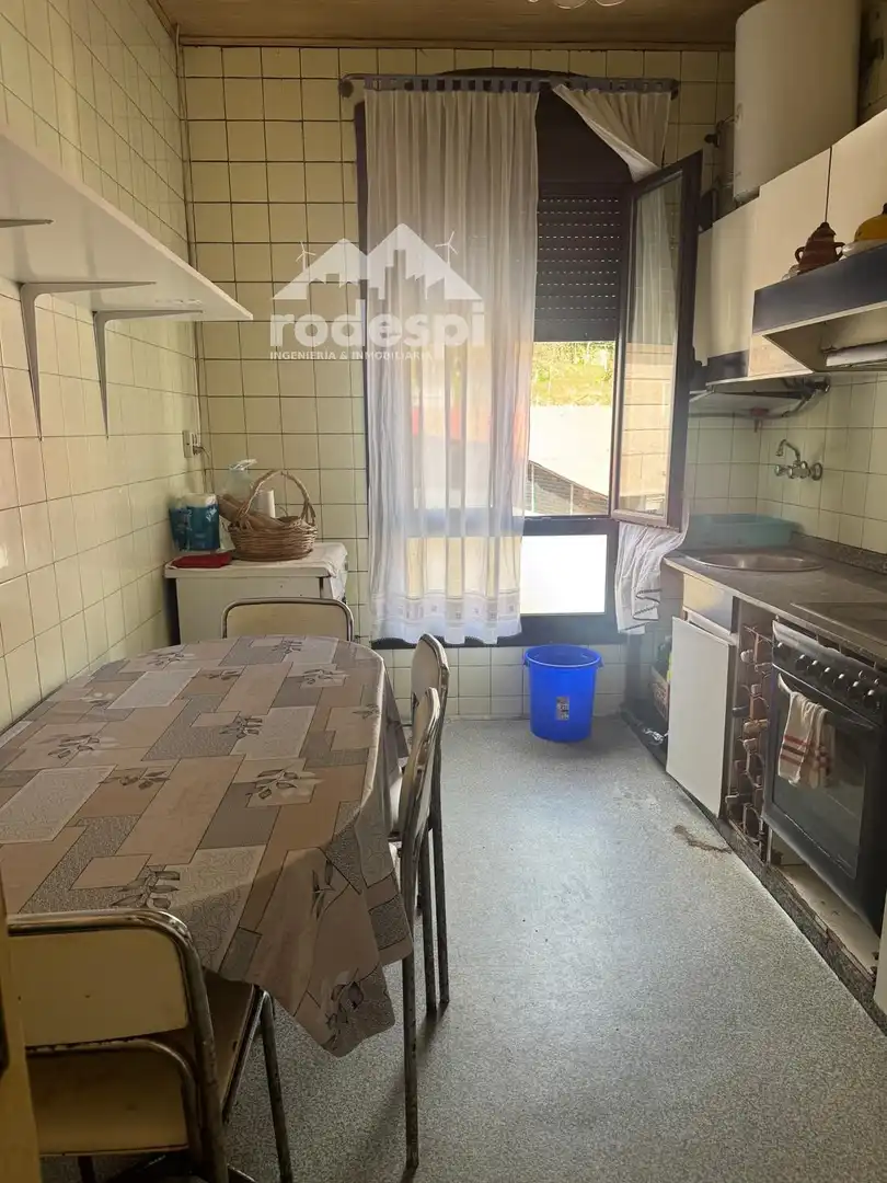 Piso en venta en As Neves