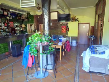 Locale commerciale in vendita a Barrio Otañes