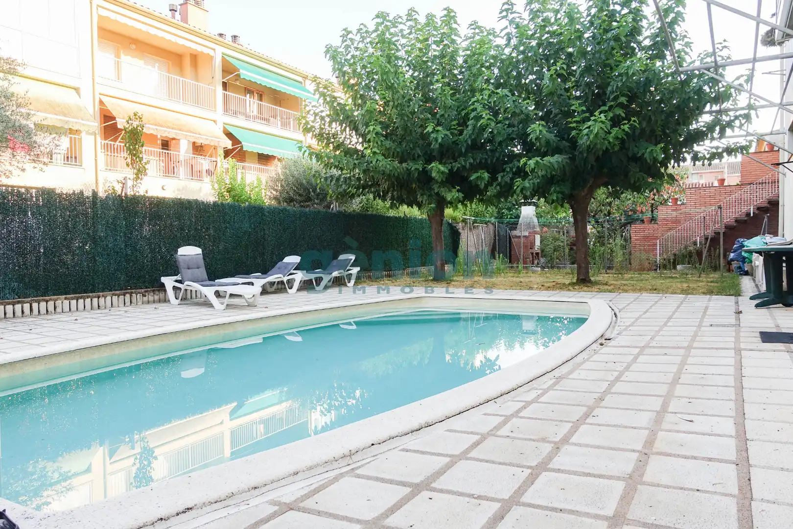 Piscina de Piso en venta en Bescanó con Calefacción y Piscina comunitaria