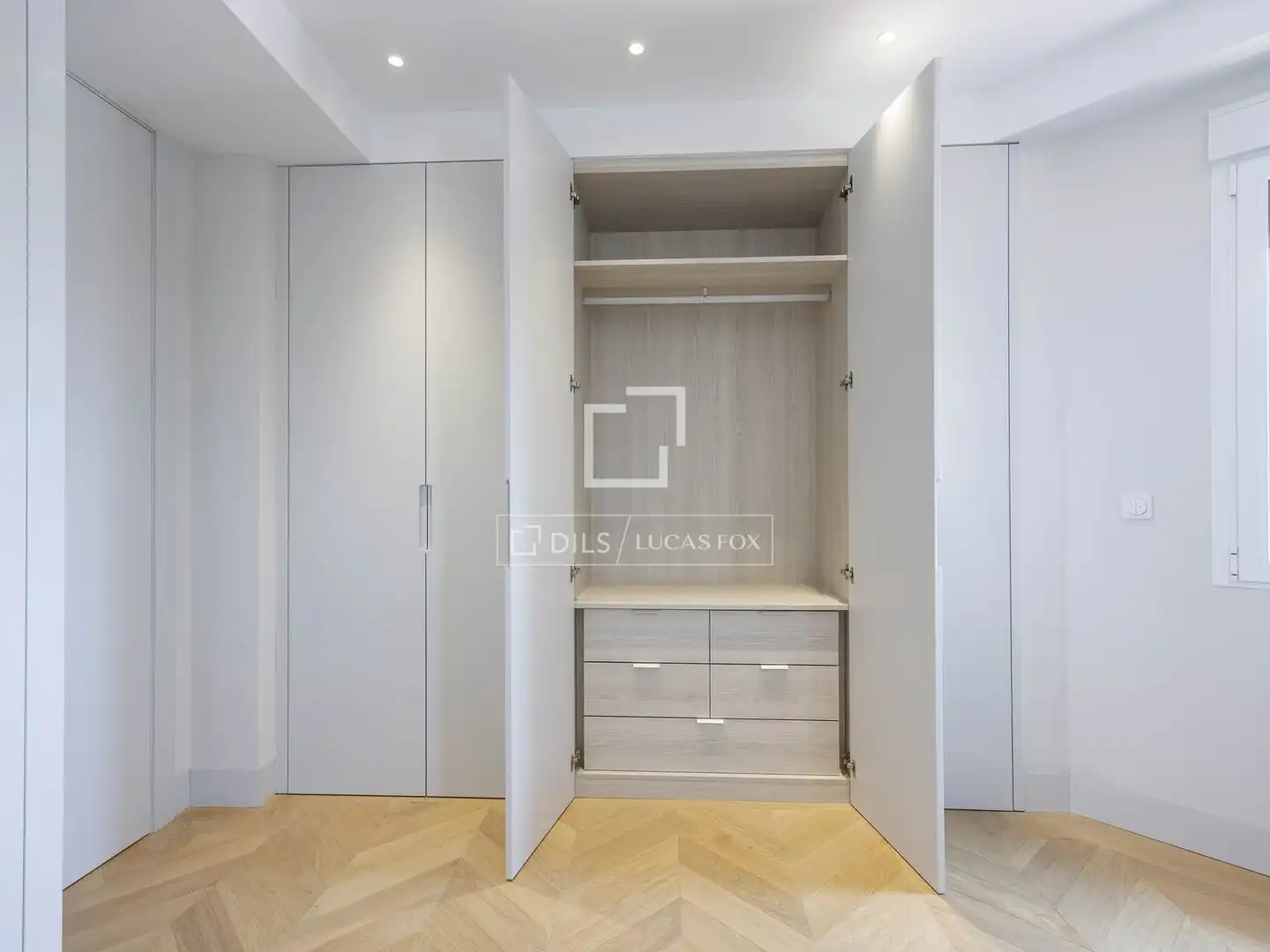 Bedroom of Attic for rent in Valencia  with Air Conditioner, Heating and Parquet flooring
