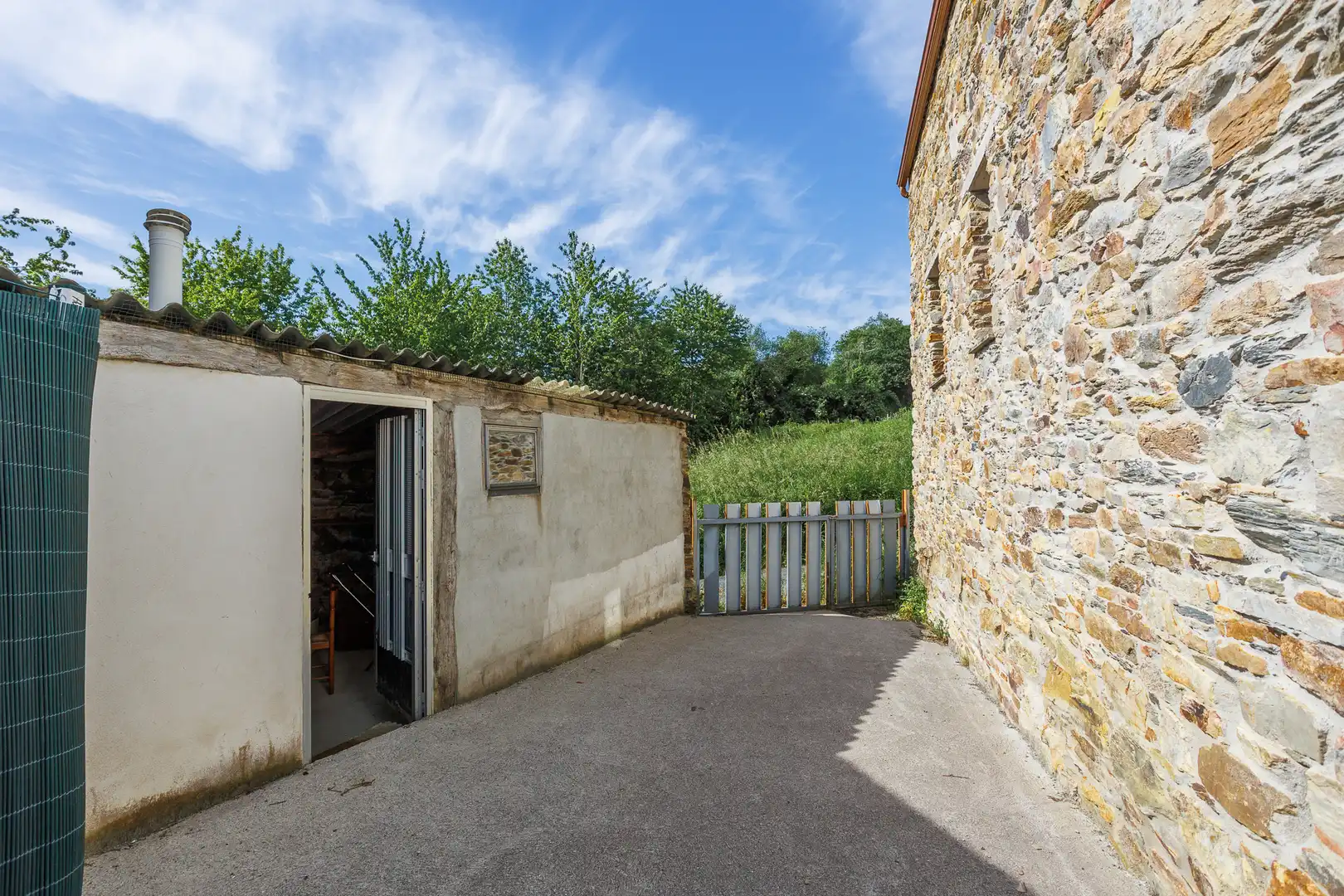 Vista exterior de Local en venta en Ribeira de Piquín con Amueblado