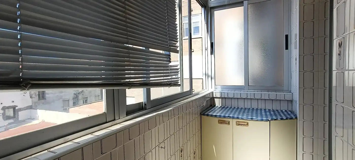 Terraza de Apartamento en venta en León Capital  con Calefacción, Parquet y Terraza