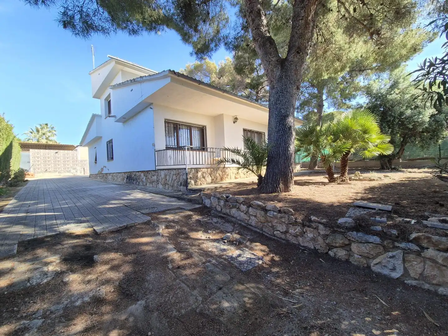 Vista exterior de Casa o xalet en venda en El Vendrell amb Jardí privat i Terrassa