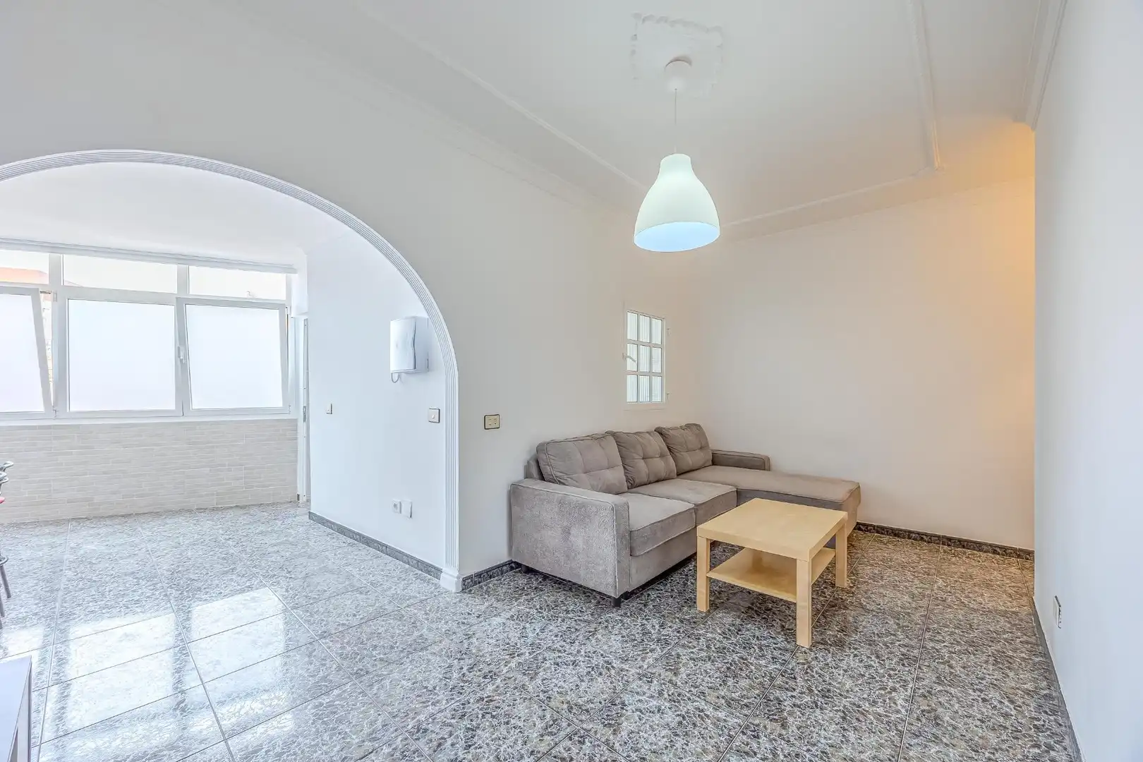 Sala d'estar de Pis en venda en Las Palmas de Gran Canaria amb Moblat