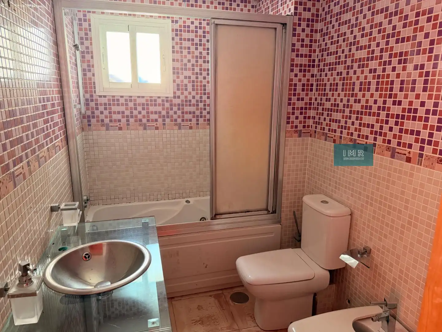 Baño de Piso en venta en Cerro - Amate
