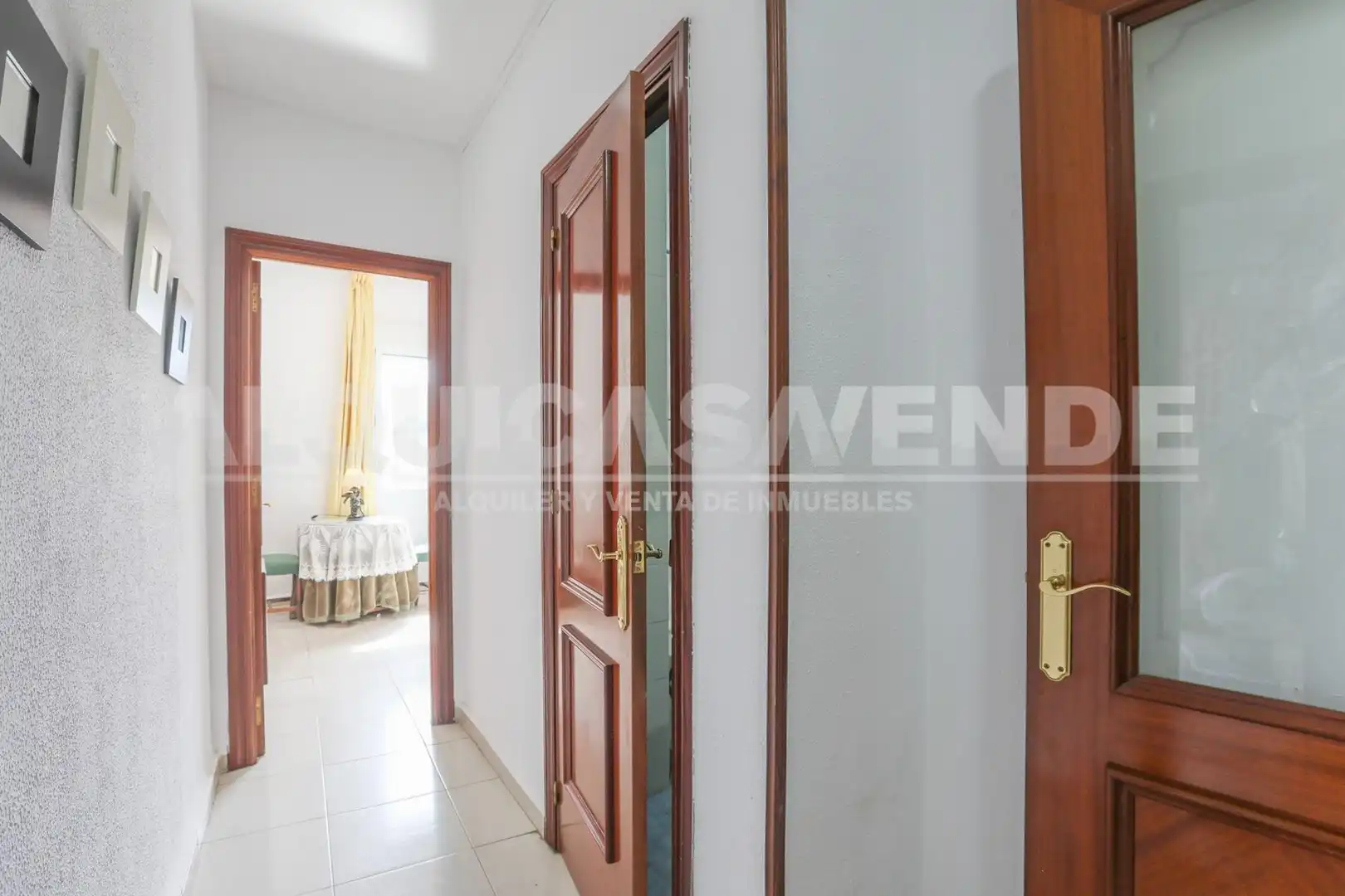 Flat for sale in Sevilla  with Air Conditioner
