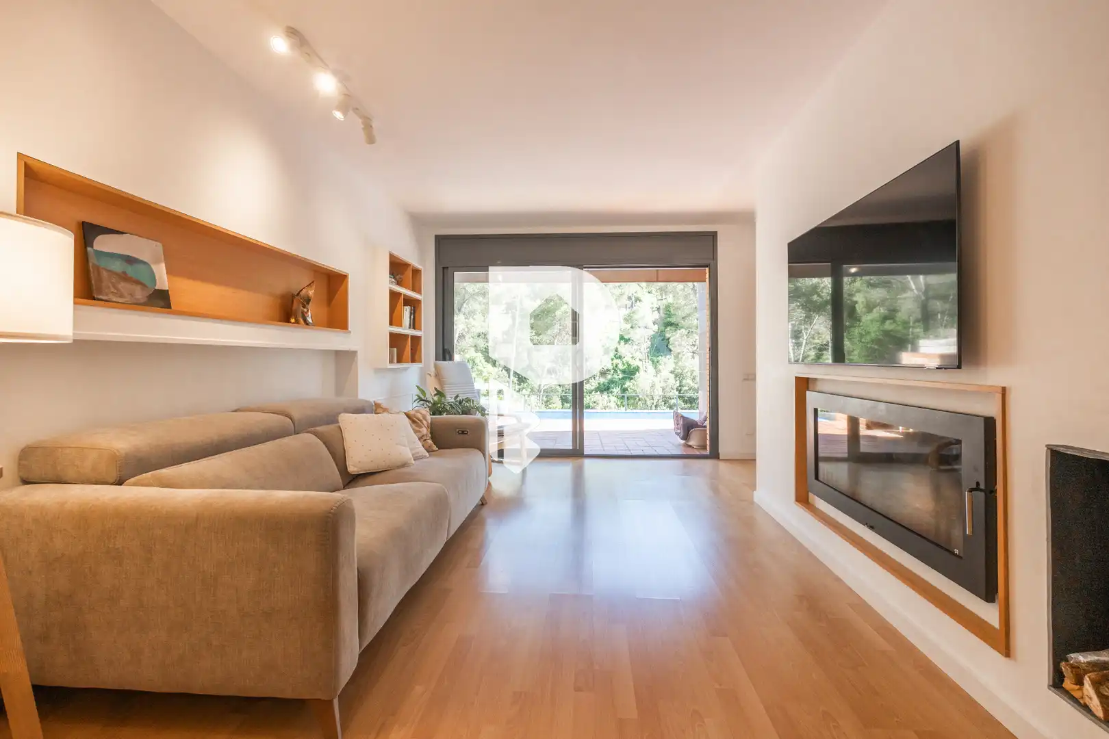 Sala de estar de Casa o chalet en venta en Vallirana con Aire acondicionado, Calefacción y Jardín privado