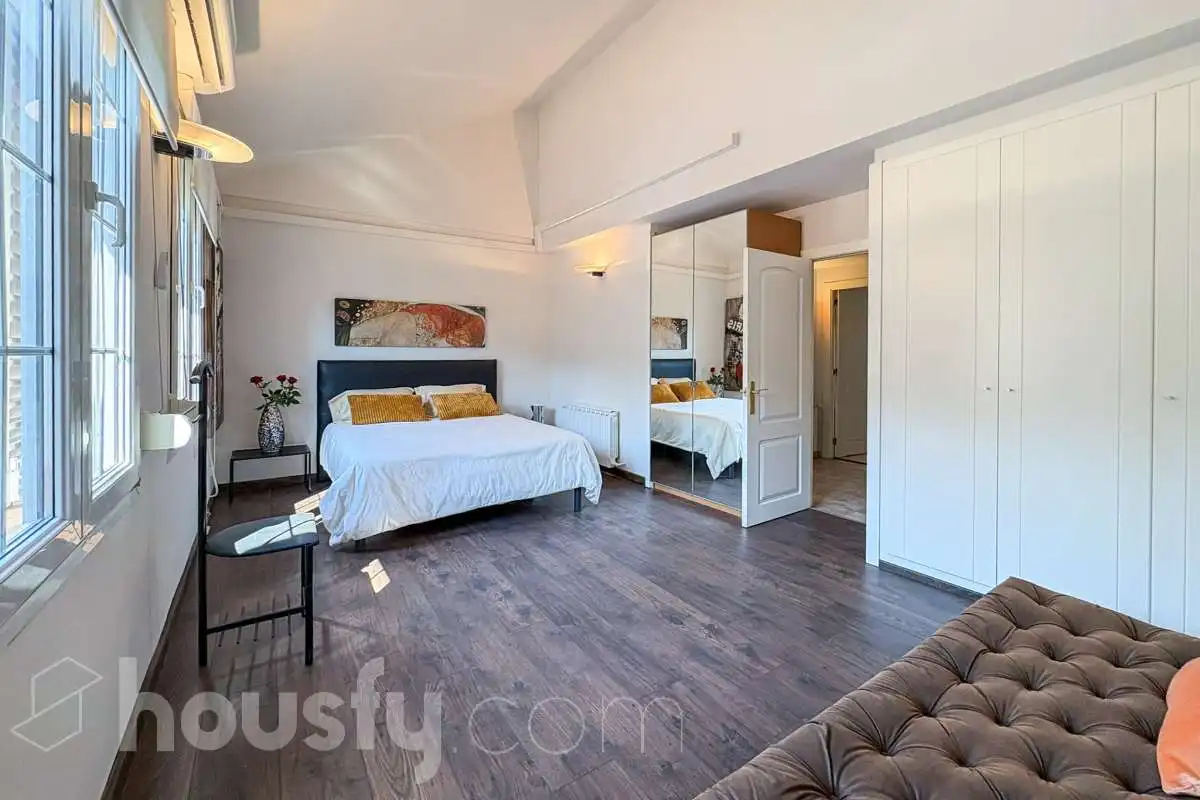 Habitación de Casa o chalet en venta en Girona con Aire acondicionado, Calefacción y Jardín privado