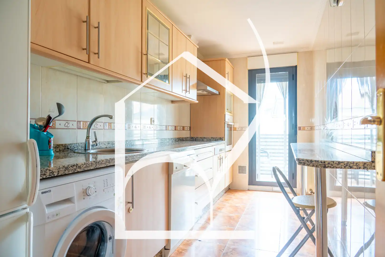 Cocina de Piso en venta en Guijuelo con Calefacción, Parquet y Amueblado