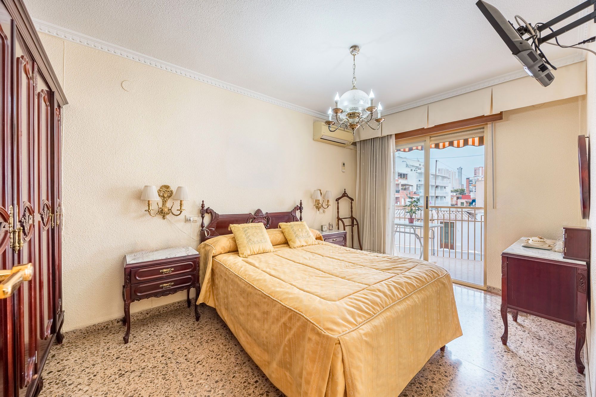 Bedroom of Flat for sale in Benidorm